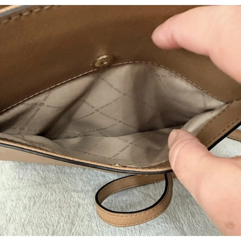 Michael Kors Jet Set Travel Messenger Bag Brown Pebbled Leather Bag Crossbody